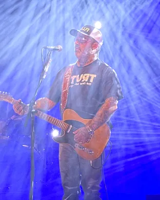 Aaron Lewis And The Stateliners Norman